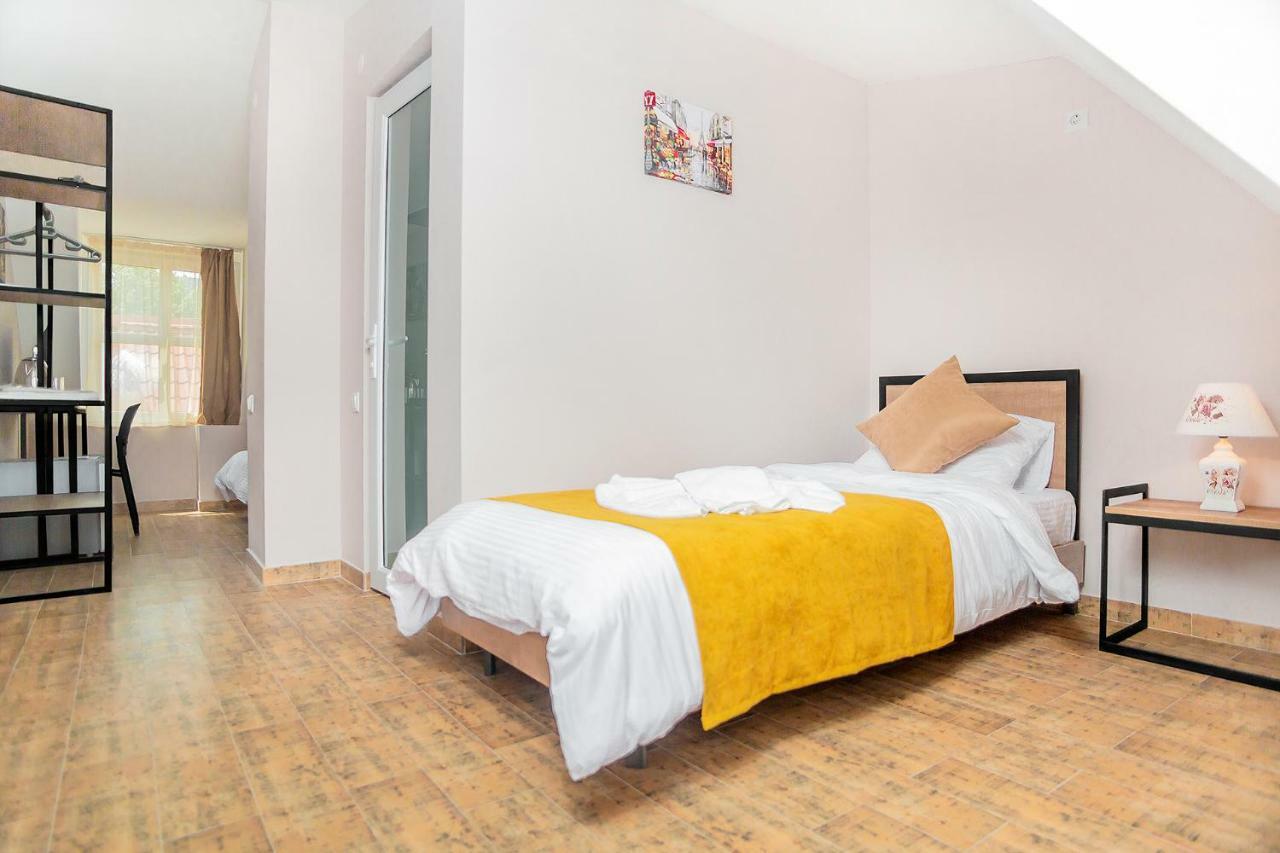 Diuma Hotel 第比利斯 外观 照片