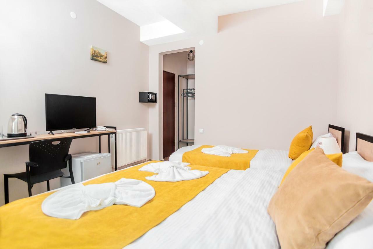 Diuma Hotel 第比利斯 外观 照片